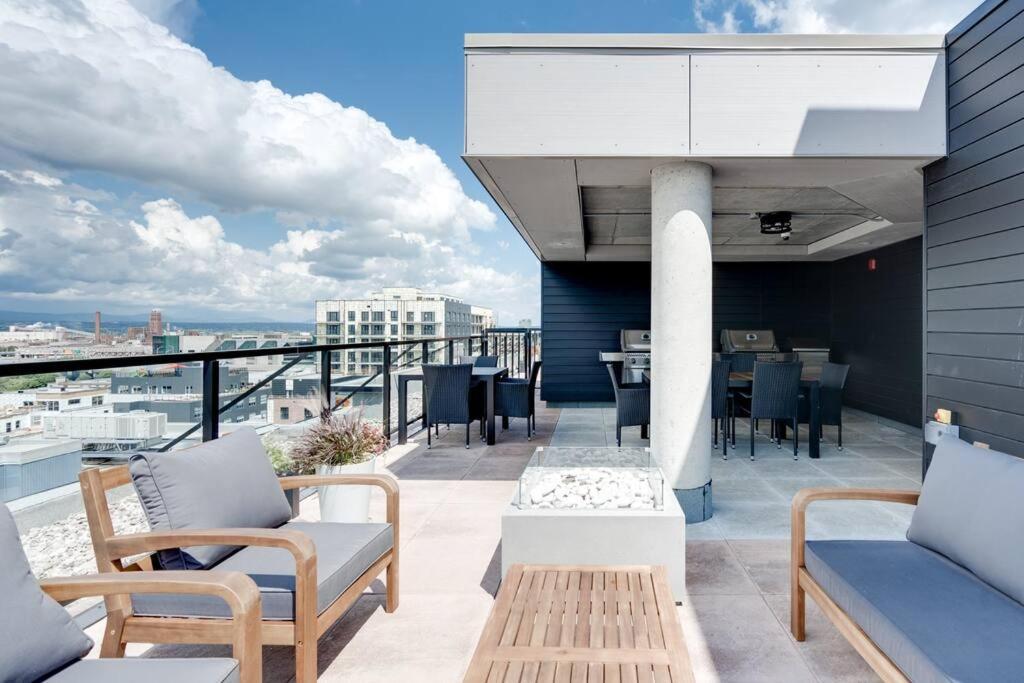 Initial / Reflexion / Centre-Ville De Quebec Apartment ภายนอก รูปภาพ