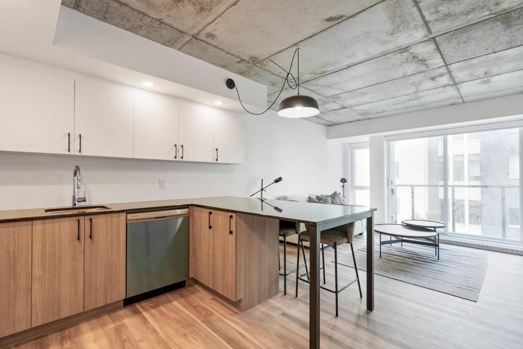 Initial / Reflexion / Centre-Ville De Quebec Apartment ภายนอก รูปภาพ